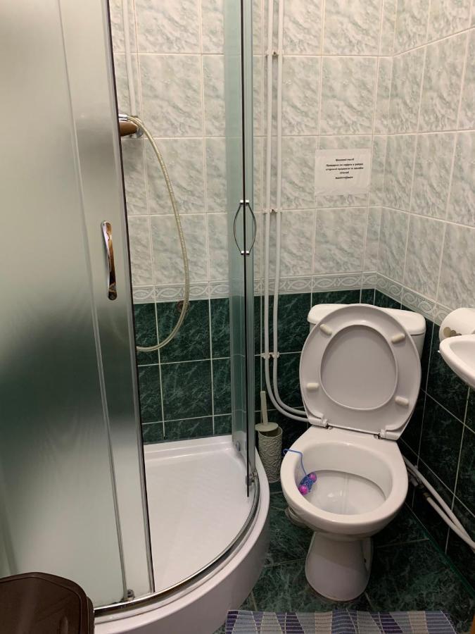 Mini-Hotel Sakvoyage Tsjernivsi Buitenkant foto