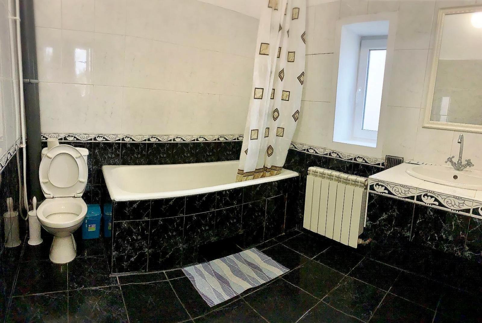 Mini-Hotel Sakvoyage Tsjernivsi Buitenkant foto